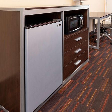Best Western Plus Raffles Inn & Suites Anaheim Eksteriør billede